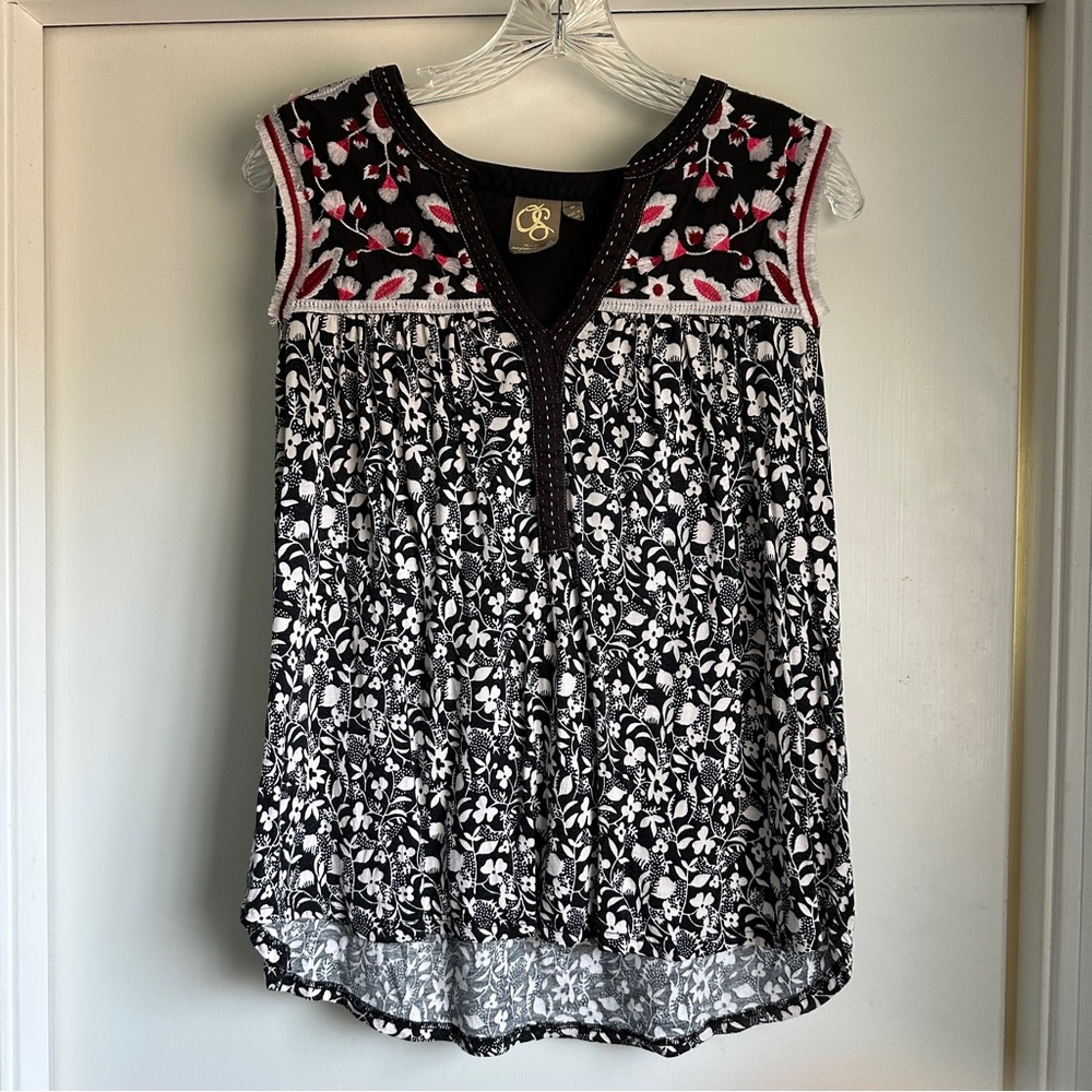 Anthropologie One September Black and White Floral Mixed Media blouse